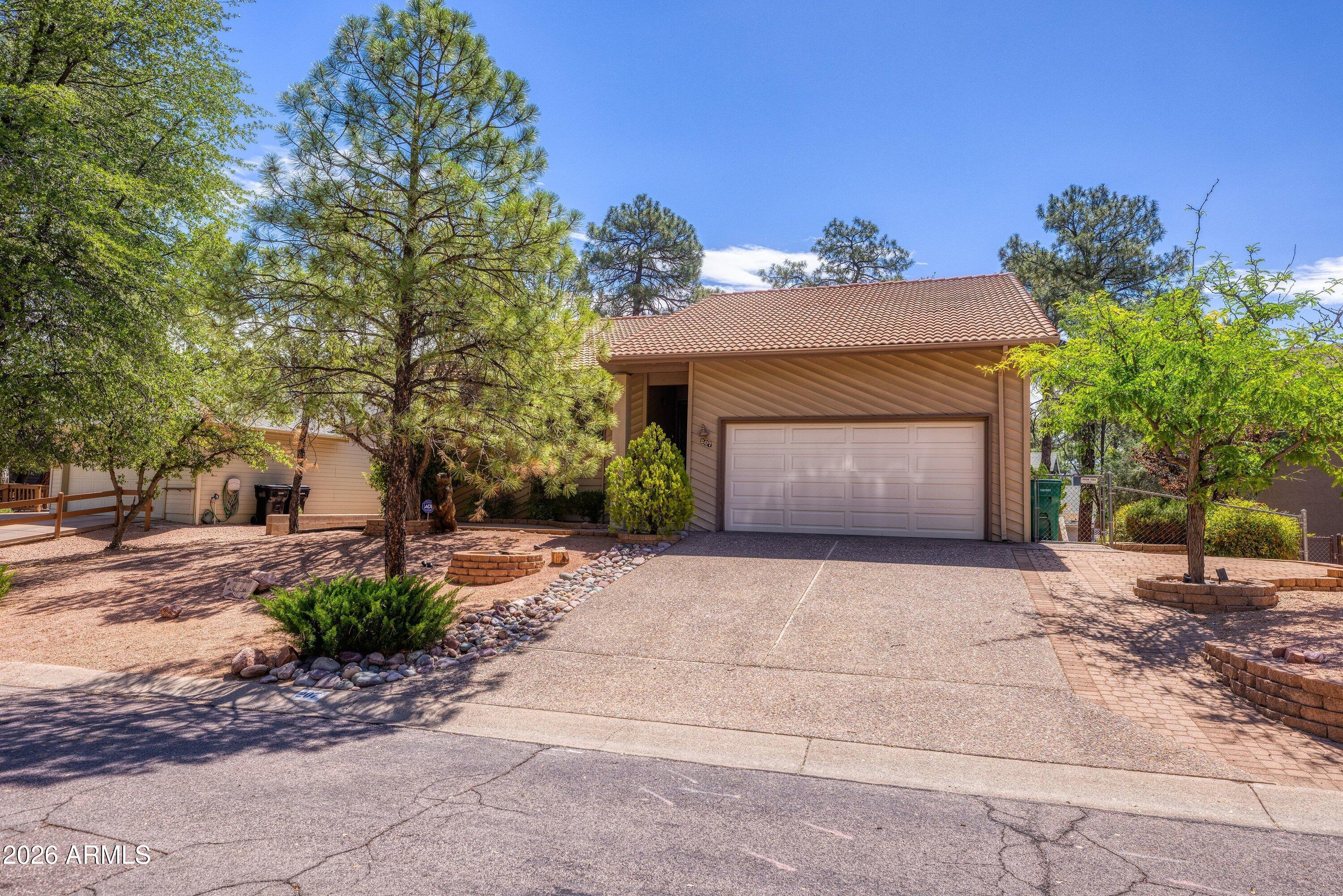207 Parkwood Road Payson, AZ 85541 - Photo 2 of 36