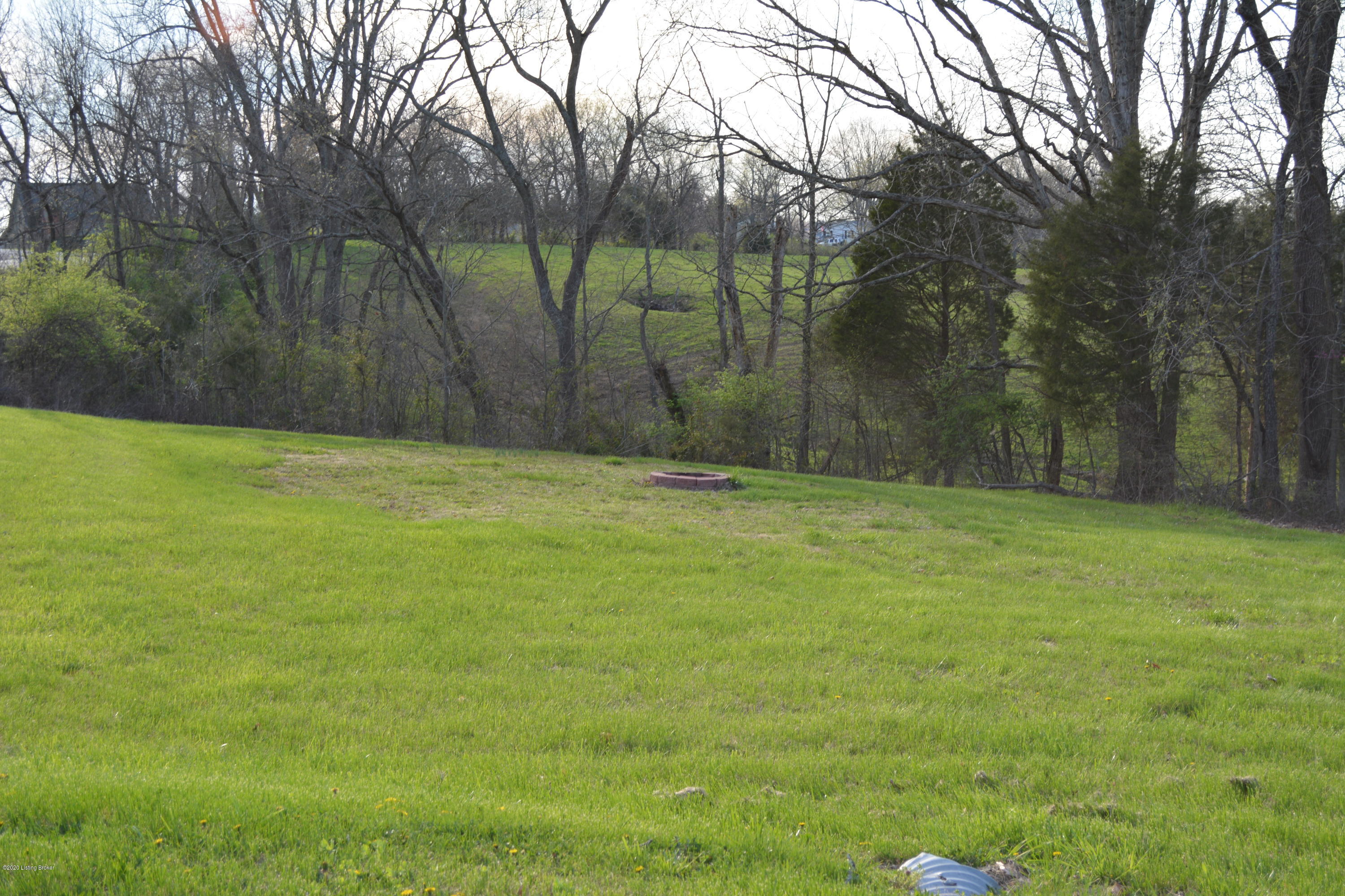 1582 Radcliff Road Smithfield, KY 40068 - Photo 24 of 40 Huge yard with firepit
