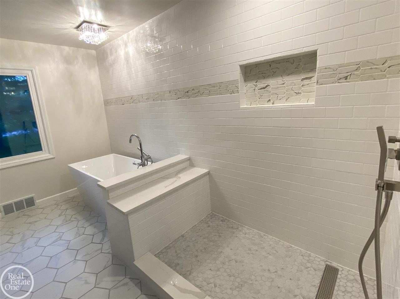 1501 Rochingham Drive Rochester Hills, MI 48309 - Photo 33 of 59