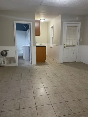 $1,900 | 132 Gridley Street, Bristol, CT 06010
