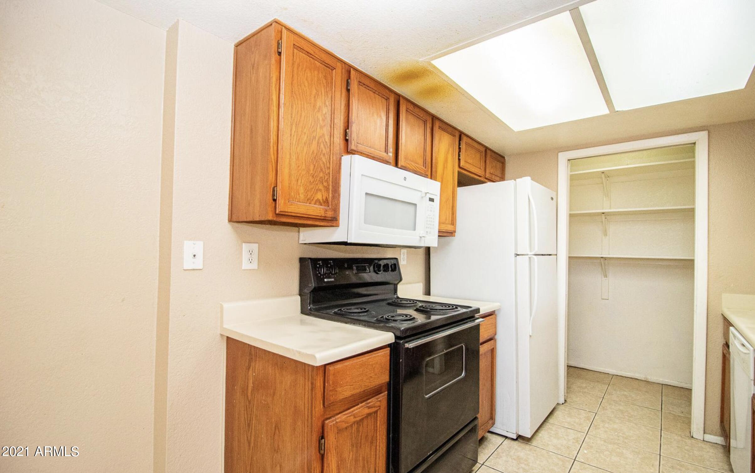 4414 East Riverside Street Phoenix, AZ 85040 - Photo 5 of 16 Screen Shot 2021-10-12 at 10.08.52 AM