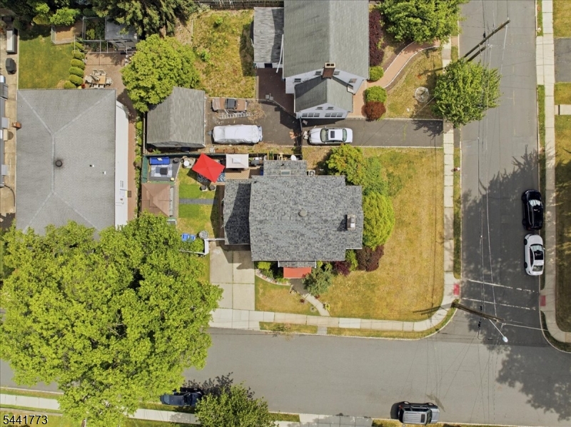 459 Twin Oaks Road Union, NJ 07083 - Photo 43 of 46