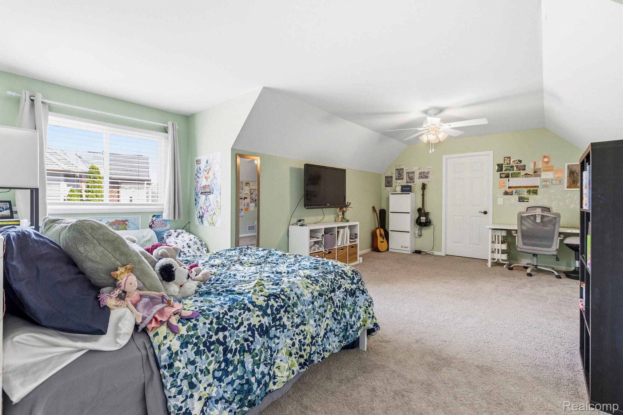 3772 Fawn Drive Rochester, MI 48306 - Photo 35 of 56 51-web-or-mls-3772 Fawn Dr - Interior (32 of 45).jpg