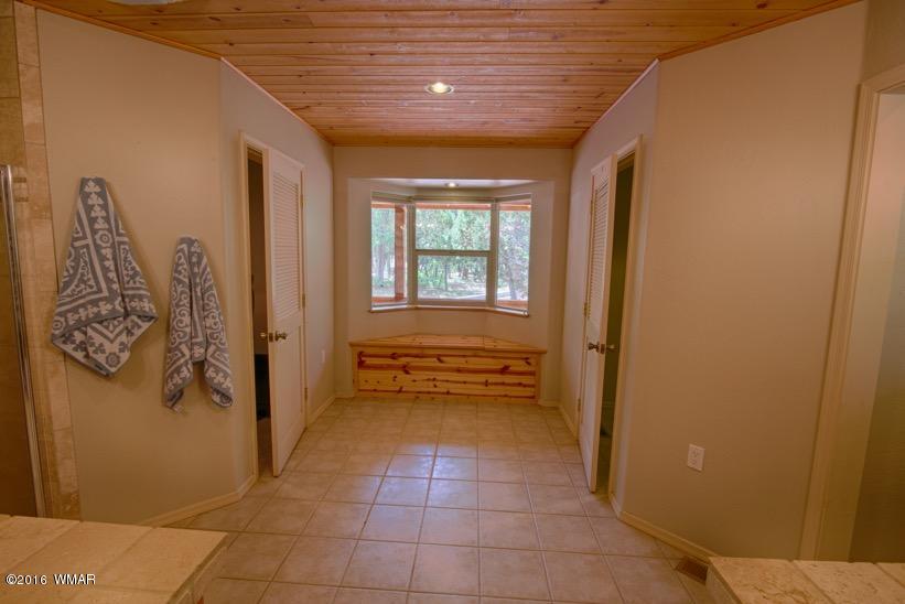 692 West Rim Road Pinetop, AZ 85935 - Photo 18 of 45 Gallery Image 18