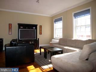 715 Pine Street, Unit 5 Philadelphia, PA 19106 - Photo 2 of 6