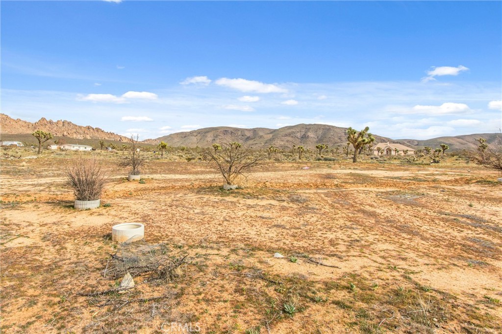 26525 Papago Road Apple Valley, CA 92307 - Photo 27 of 40