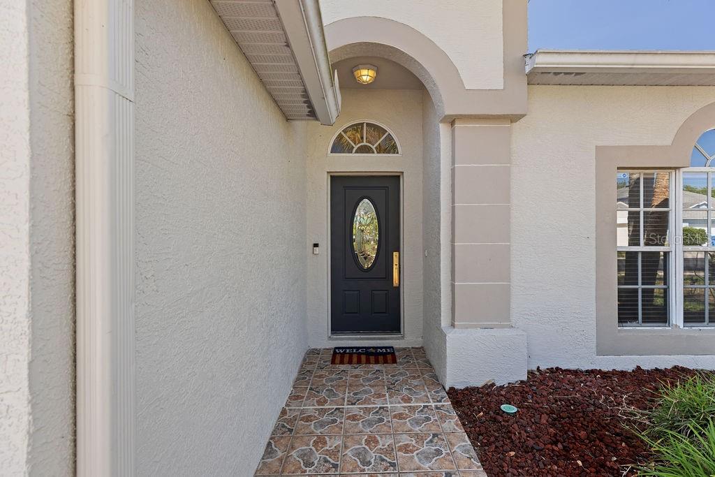 1708 Crossvine Court Trinity, FL 34655 - Photo 3 of 47