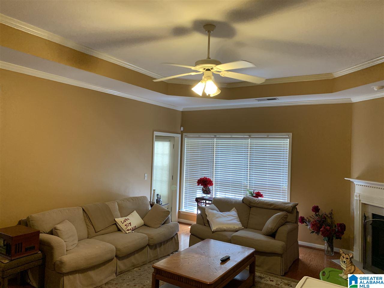 313 Cove Circle Pelham, AL 35124 - Photo 4 of 14