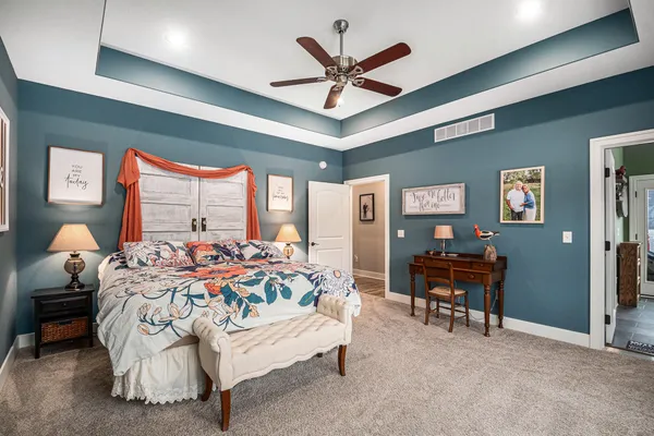 $689,900 | 21889 Hilltop Circle, Stanwood, MI 49346