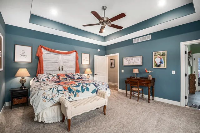 $689,900 | 21889 Hilltop Circle, Stanwood, MI 49346