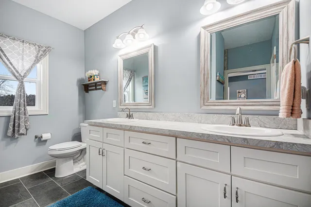 $689,900 | 21889 Hilltop Circle, Stanwood, MI 49346