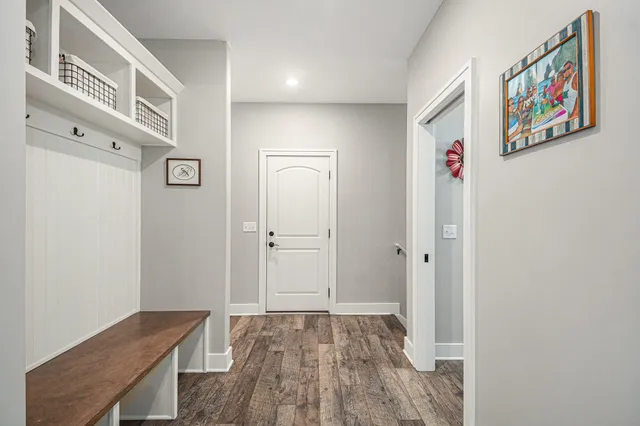 $689,900 | 21889 Hilltop Circle, Stanwood, MI 49346