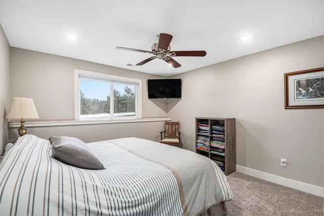 $689,900 | 21889 Hilltop Circle, Stanwood, MI 49346