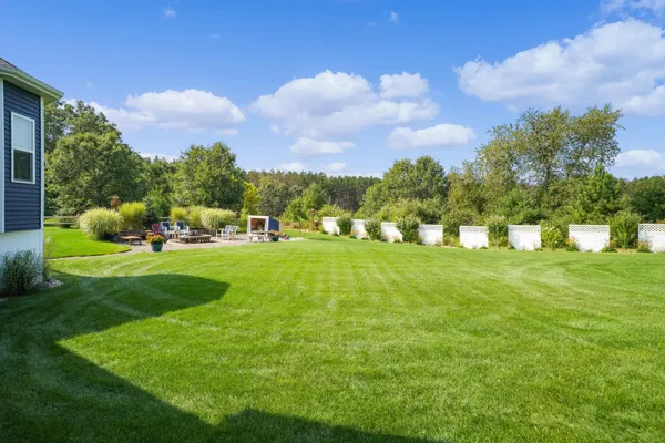 $689,900 | 21889 Hilltop Circle, Stanwood, MI 49346