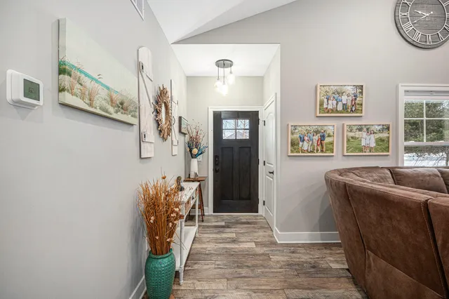 $689,900 | 21889 Hilltop Circle, Stanwood, MI 49346