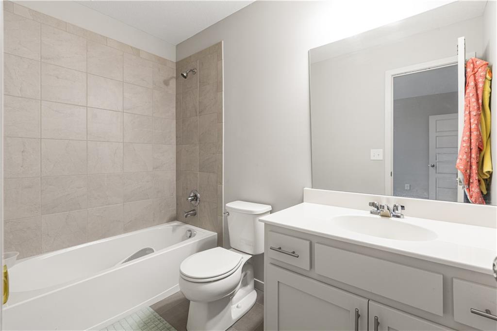 9196 Green Road Lenexa, KS 66227 - Photo 43 of 56