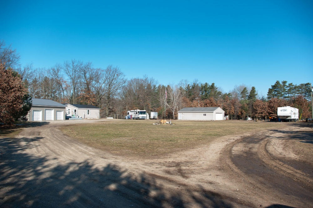 11935 North Satterlee Road Lakeview, MI 48850 - Photo 5 of 20 IMGP0003