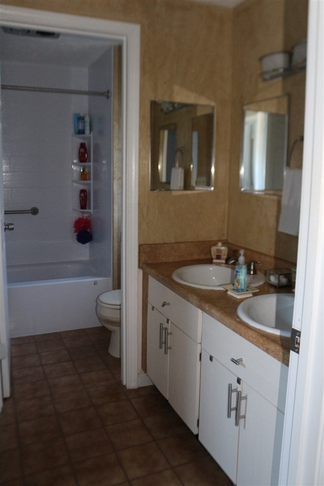 63 Winding Pond Road, Unit 63 Londonderry, NH 03053 - Photo 22 of 40