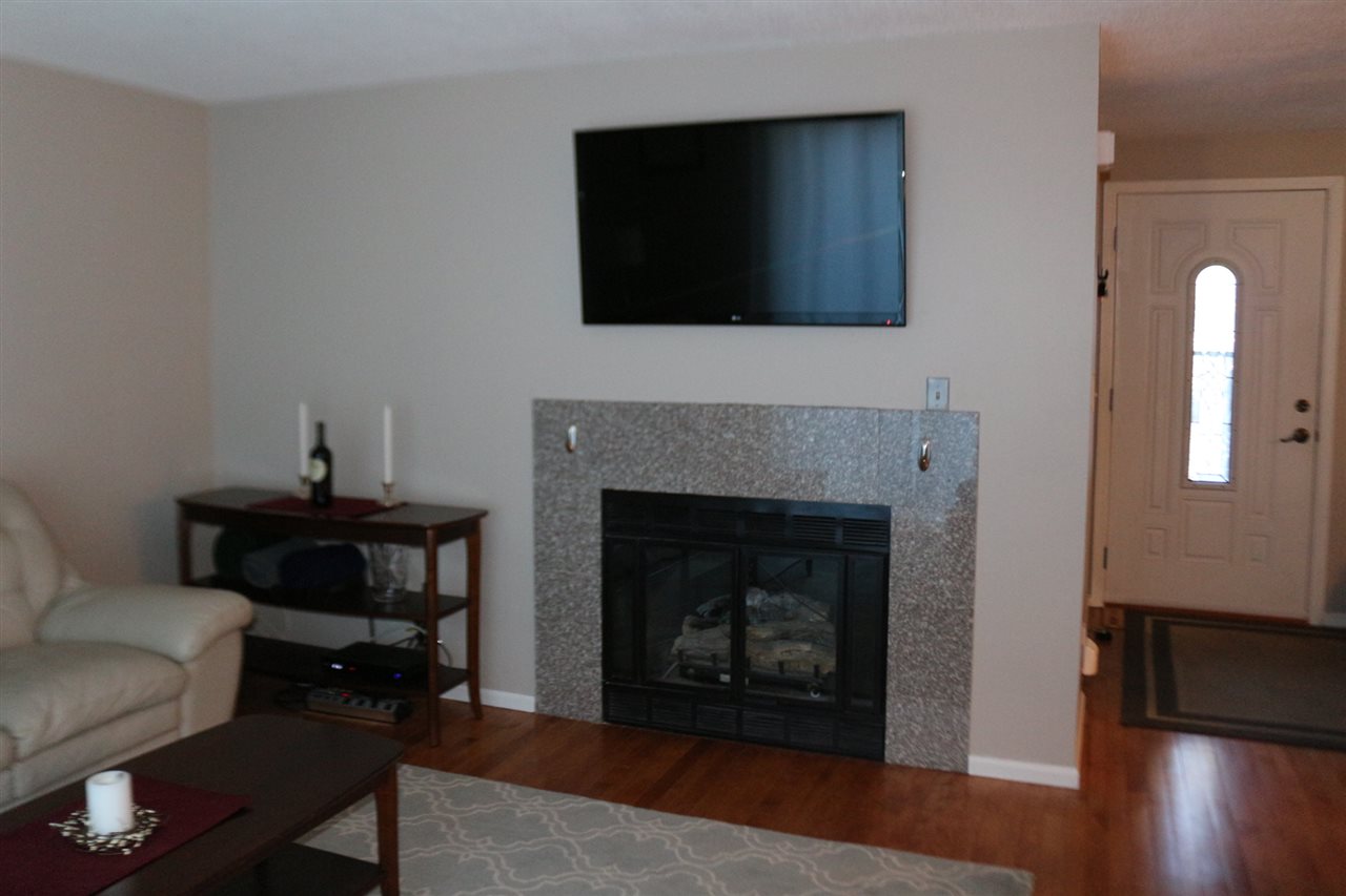 63 Winding Pond Road, Unit 63 Londonderry, NH 03053 - Photo 8 of 40