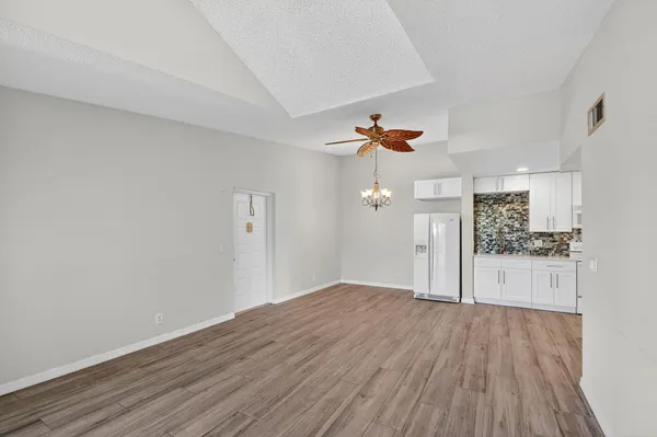 $1,800 | 812 Sky Pine Way, Unit D3, Greenacres, FL 33415