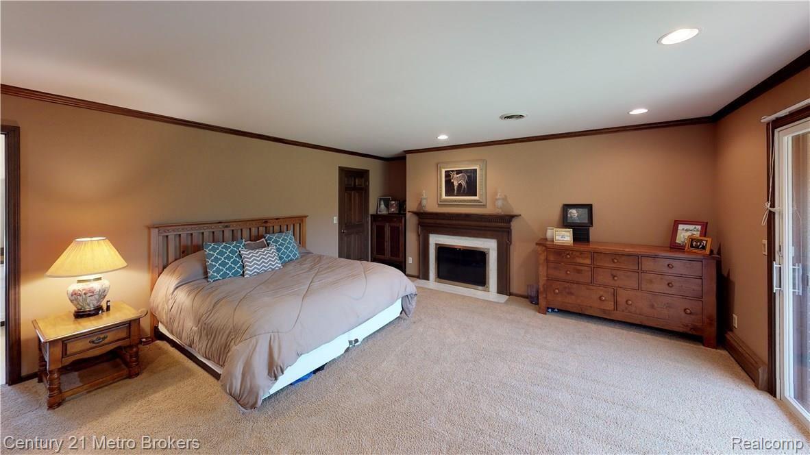 9300 Lahring Road Gaines, MI 48436 - Photo 41 of 84 wZC5NN9Pysy - Bedroom.jpg