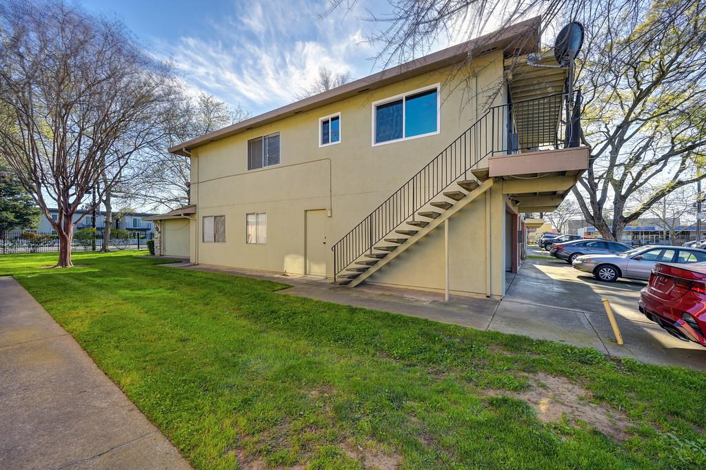 10803 Coloma Road, Unit 4 Rancho Cordova, CA 95670 - Photo 38 of 49