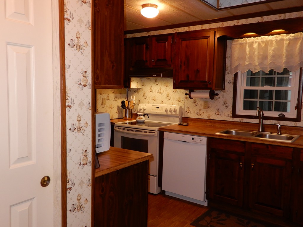 15 Musket Road Taunton, MA 02780 - Photo 12 of 30 Gallery Image 12