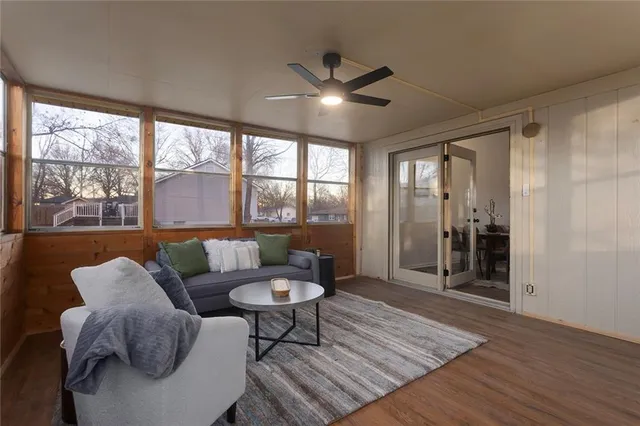 $320,000 | 308 17th Avenue North, Greenwood, MO 64034