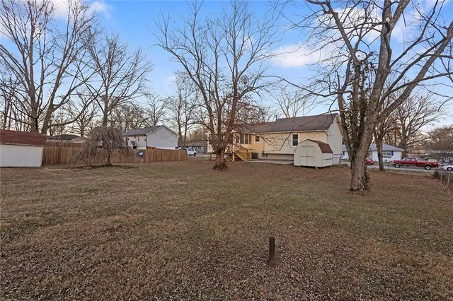 $320,000 | 308 17th Avenue North, Greenwood, MO 64034