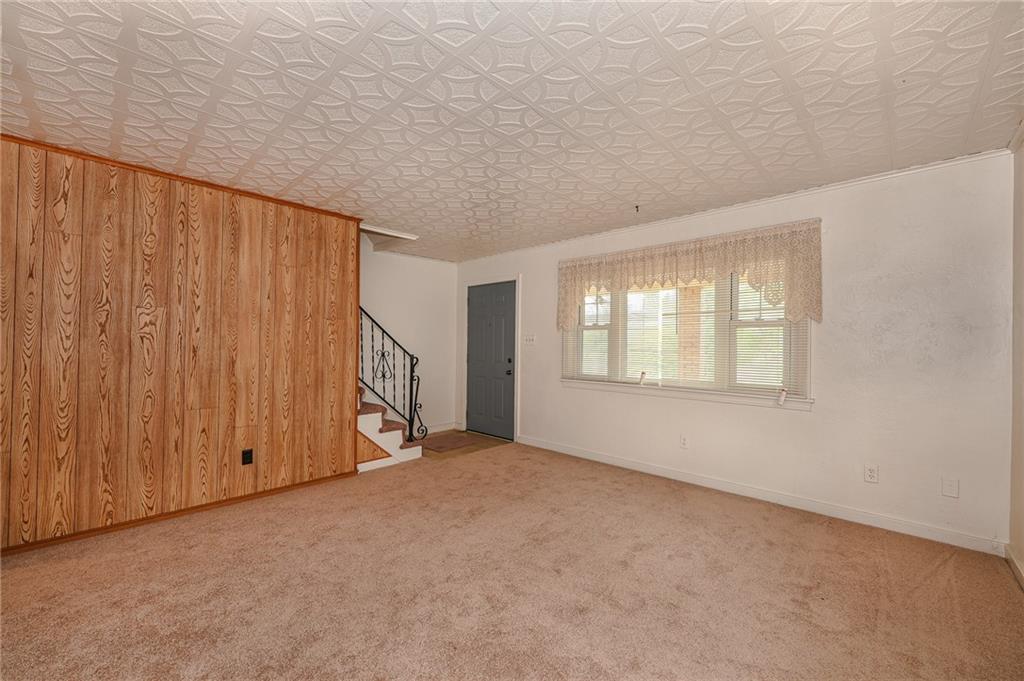 1129 Broughton Road Pittsburgh, PA 15236 - Photo 9 of 25 Gallery Image 9