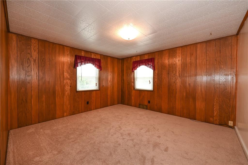 1129 Broughton Road Pittsburgh, PA 15236 - Photo 10 of 25 Gallery Image 10