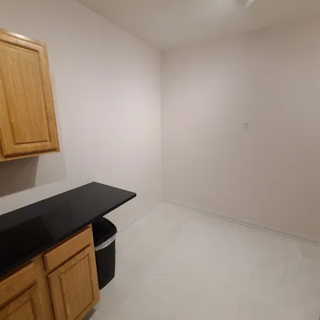 $1,890 | 321 79th Street, Unit 1, North Bergen, NJ 07047