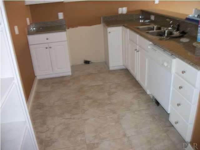 16060 Innerarity Point Road Pensacola, FL 32507 - Photo 9 of 11 Gallery Image 9