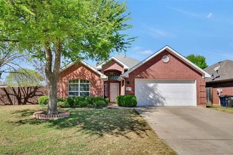 $319,000 | 6216 Gillispie Drive, Fort Worth, TX 76132