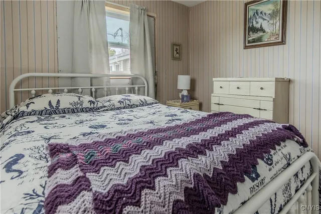 $325,000 | 18121 Howes Shore Road, Hounsfield, NY 13685