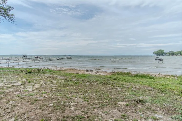 $325,000 | 18121 Howes Shore Road, Hounsfield, NY 13685