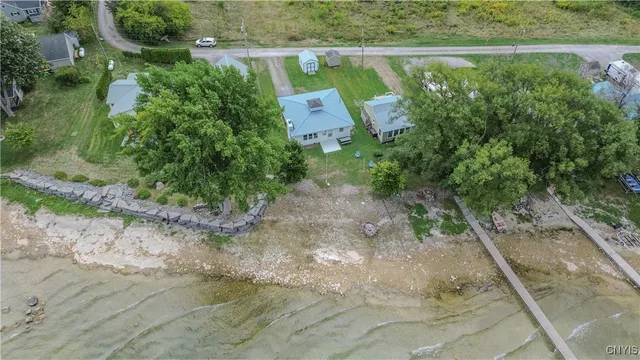 $325,000 | 18121 Howes Shore Road, Hounsfield, NY 13685