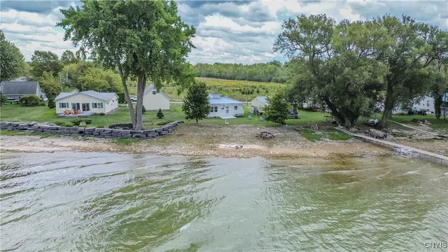 $325,000 | 18121 Howes Shore Road, Hounsfield, NY 13685