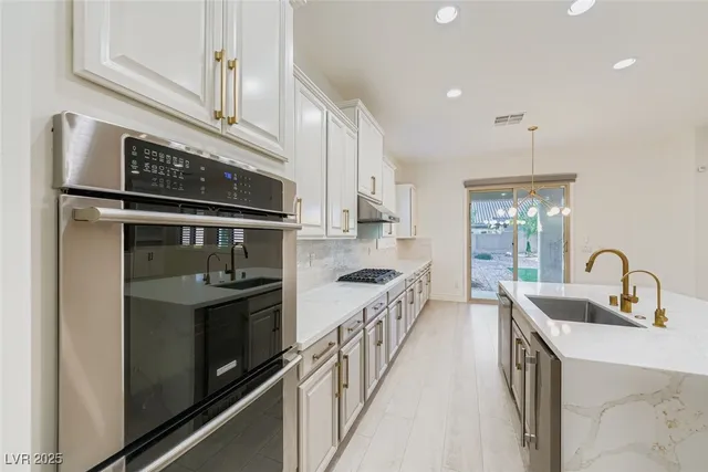 $799,500 | 9713 University Ridge Avenue, Las Vegas, NV 89149