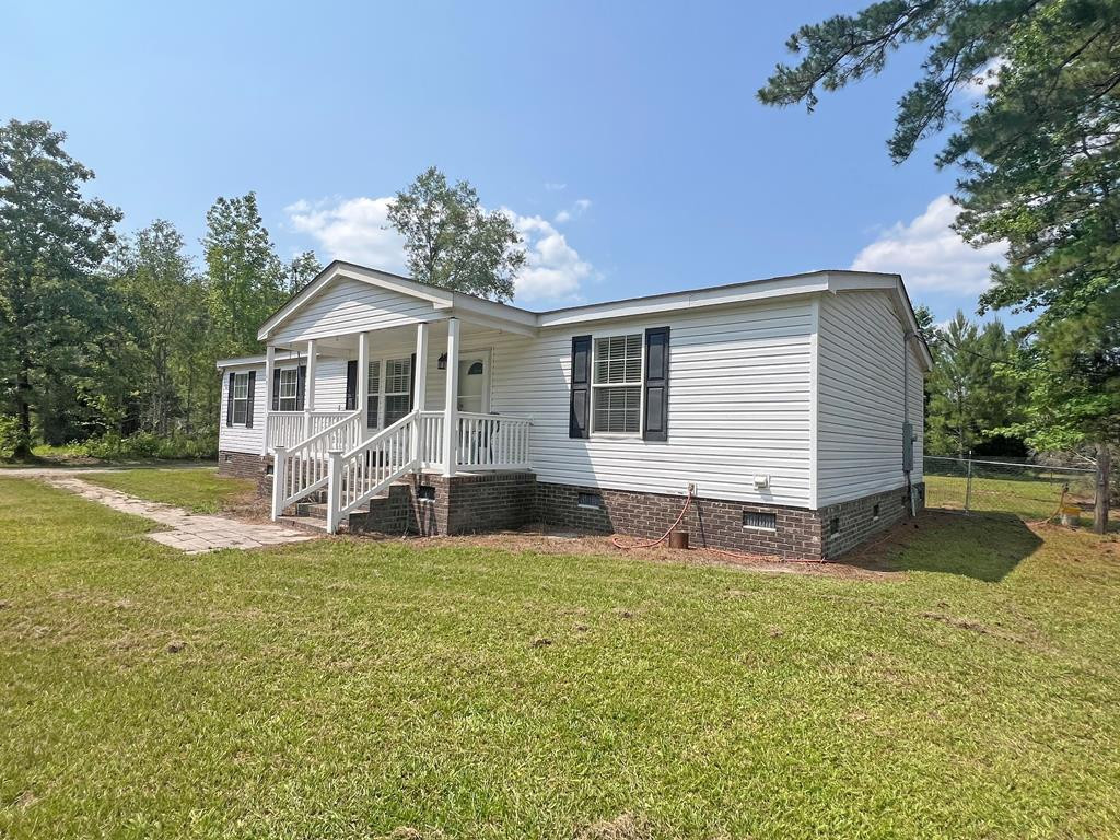 1661 Doughty Road Summerton, SC 29148 - Photo 1 of 35