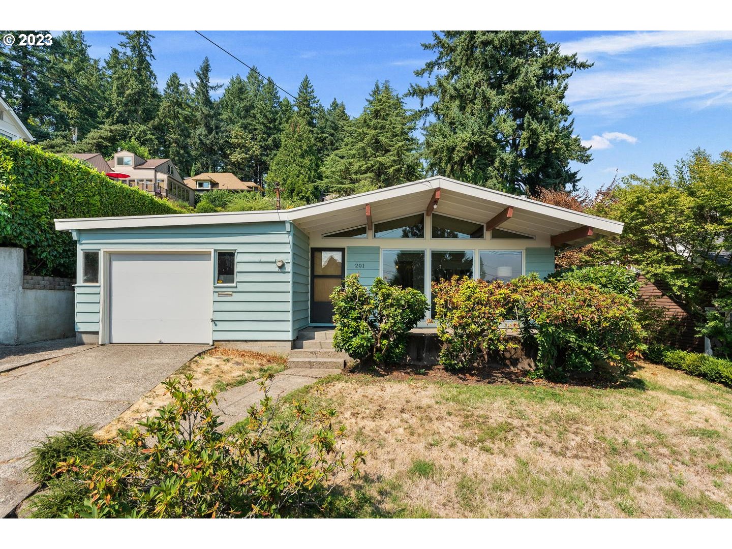 201 Southwest Bancroft Street Portland, OR 97239 - Photo 1 of 44 Gallery Image 1