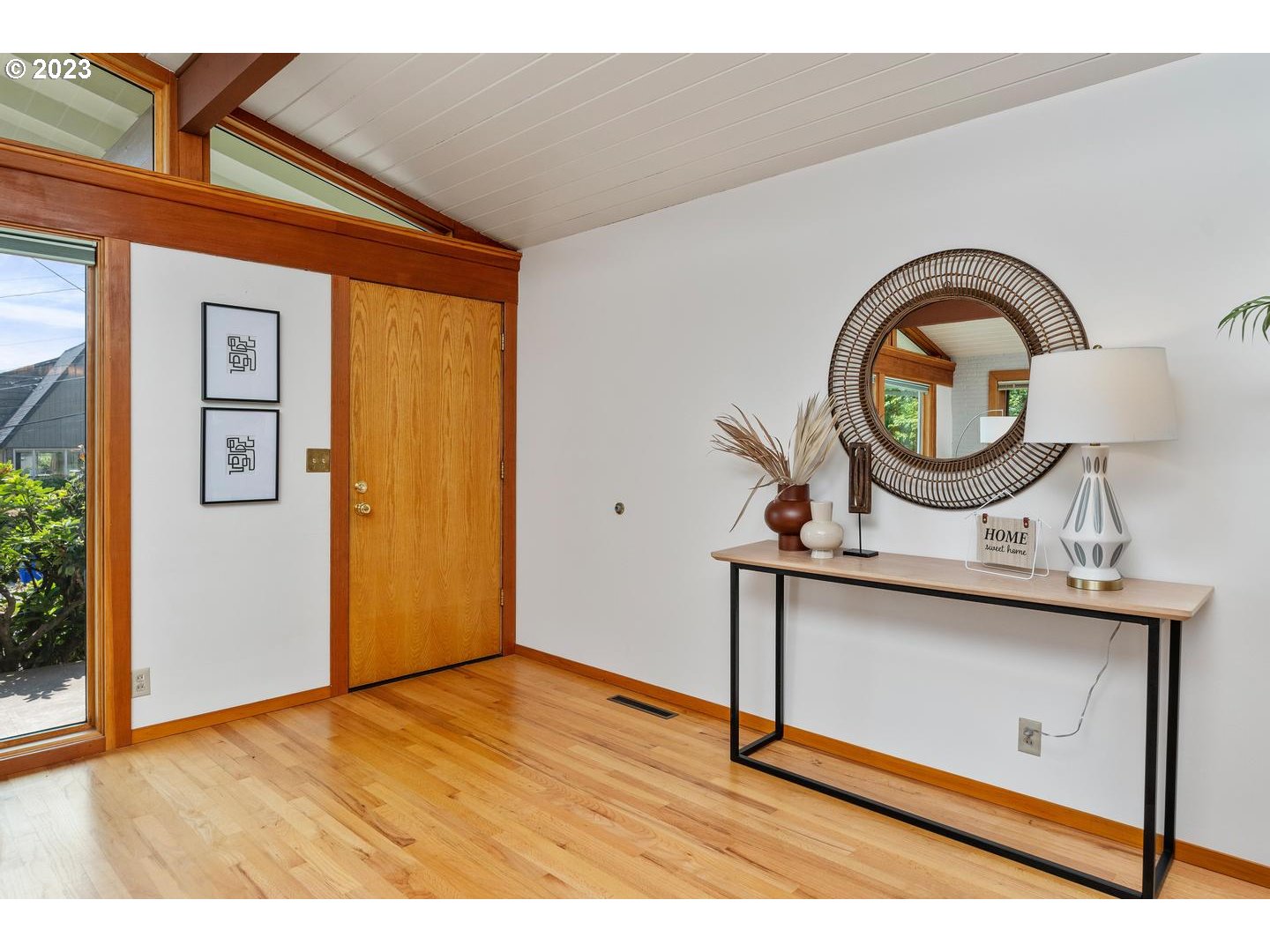 201 Southwest Bancroft Street Portland, OR 97239 - Photo 12 of 44 Gallery Image 12