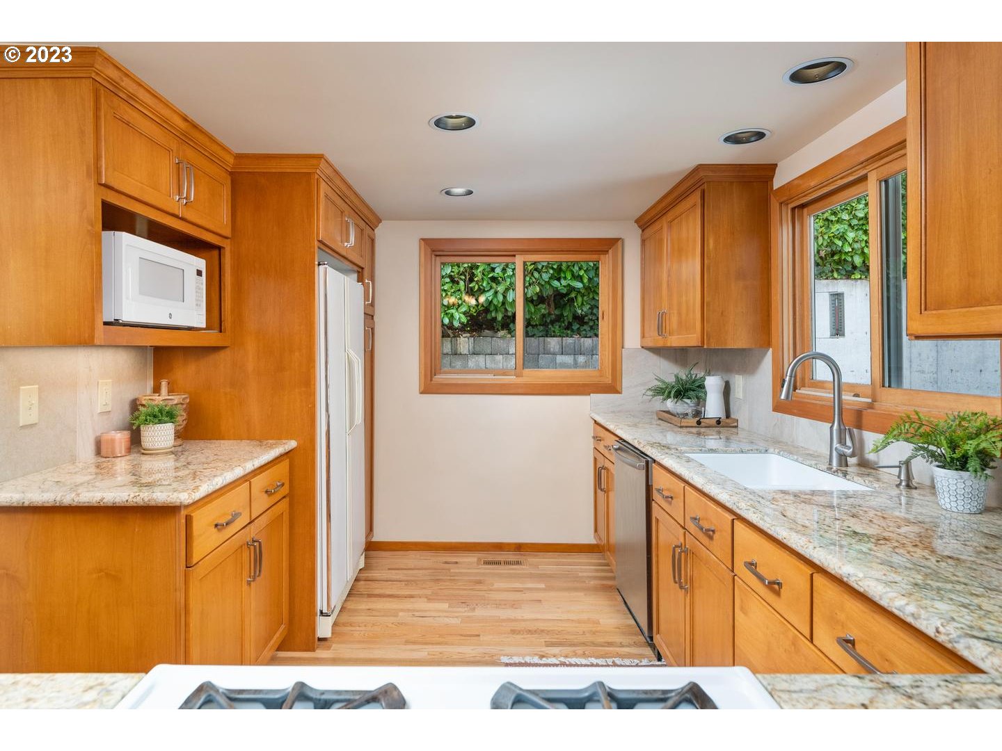 201 Southwest Bancroft Street Portland, OR 97239 - Photo 15 of 44 Gallery Image 15