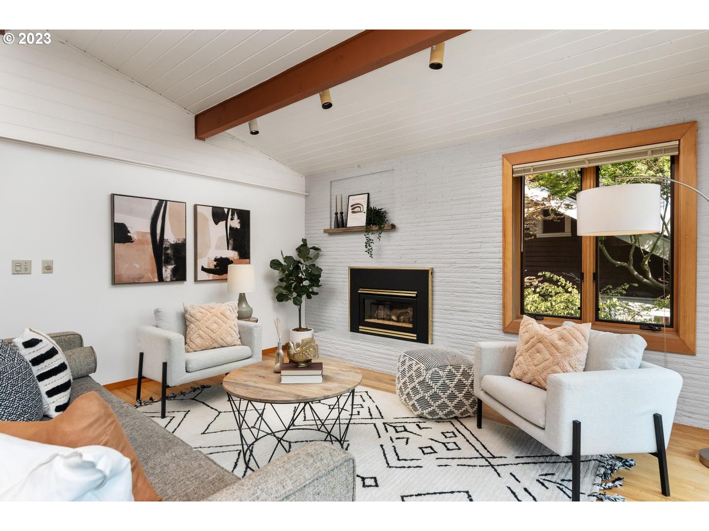 201 Southwest Bancroft Street Portland, OR 97239 - Photo 10 of 44 Gallery Image 10