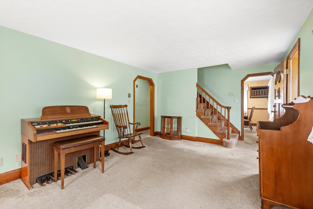 16 Breakheart Road Saugus, MA 01906 - Photo 12 of 40 Gallery Image 12