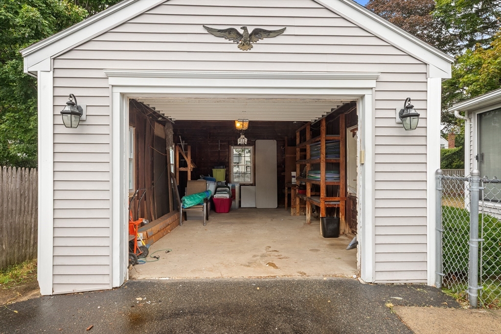 16 Breakheart Road Saugus, MA 01906 - Photo 8 of 40 Gallery Image 8