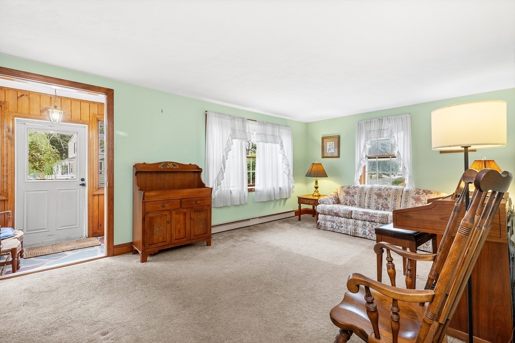 16 Breakheart Road Saugus, MA 01906 - Photo 10 of 40 Gallery Image 10