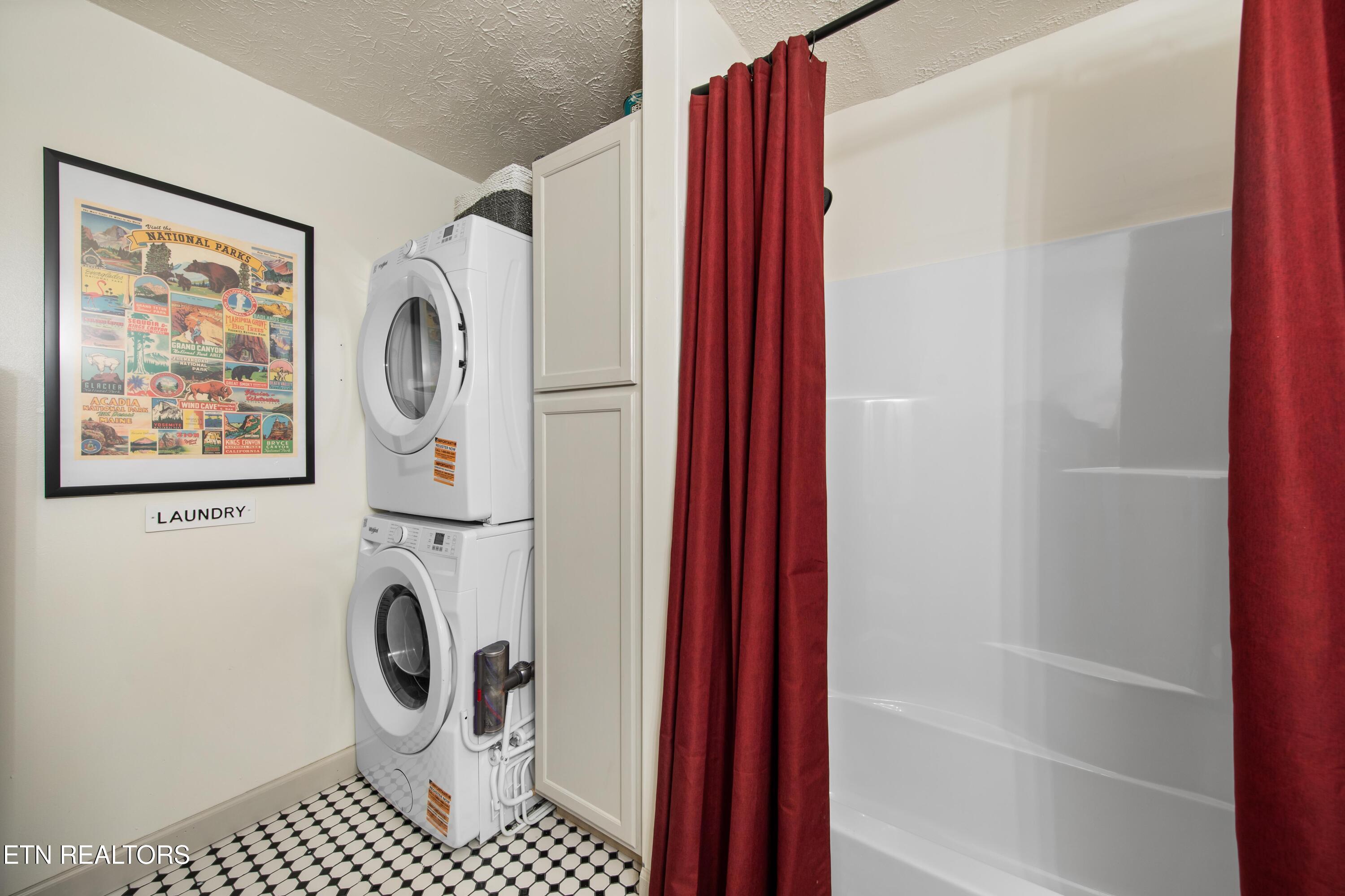 3714 Roberts Road Corryton, TN 37721 - Photo 9 of 24 Laundry