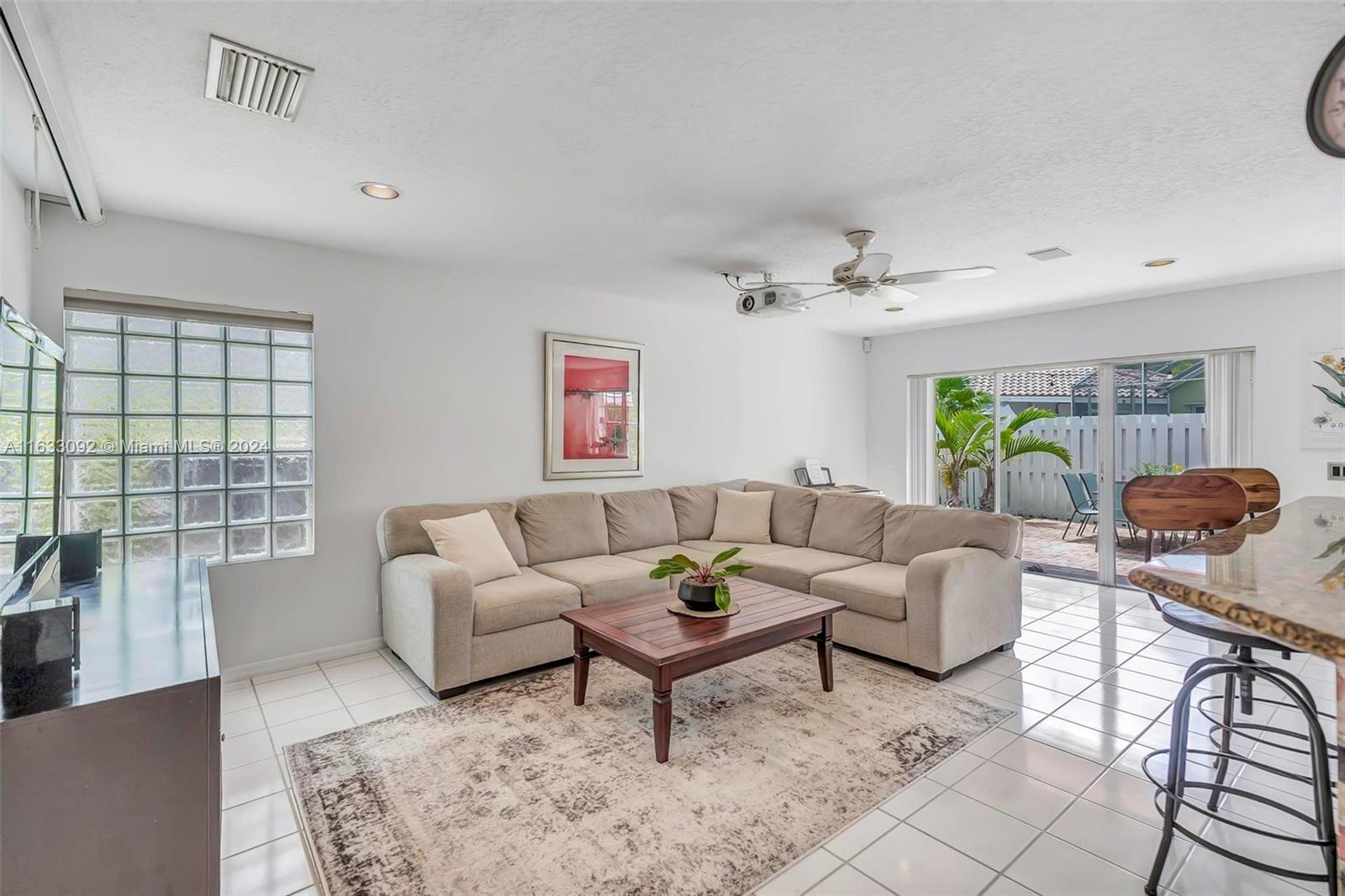 303 Bridgeton Road Weston, FL 33326 - Photo 13 of 49 Gallery Image 13