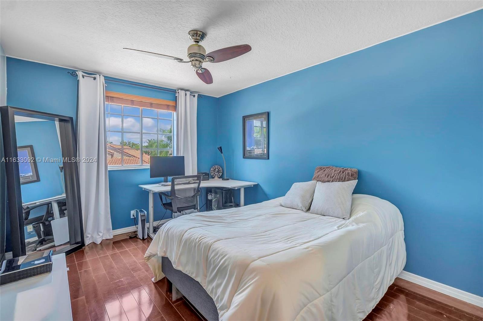 303 Bridgeton Road Weston, FL 33326 - Photo 21 of 49 Gallery Image 21